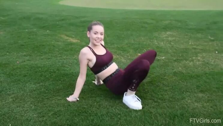 Young Naomi's Anal Adventure Day 4