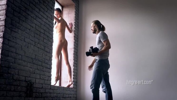Gorgeous Brunette Contortionist Gets Naked