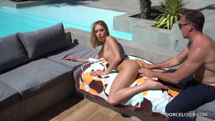 Angelika Grays Goes Wild Outdoors