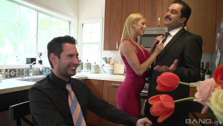 Alexis Fawx gets Facial from Hung Stud