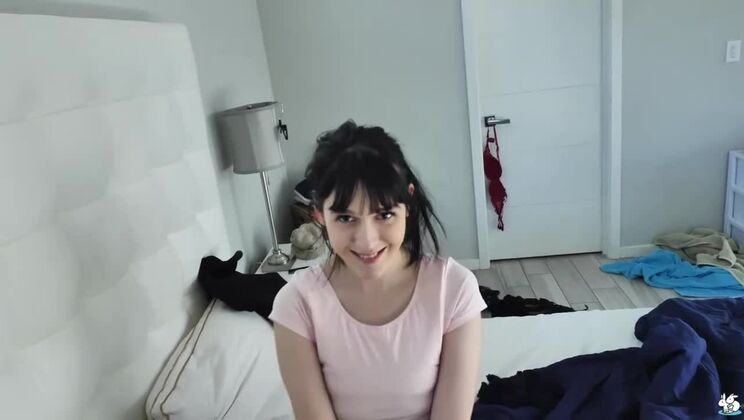 Hairy Pussy Amateur Ivy Aura Gets Fucked Hard