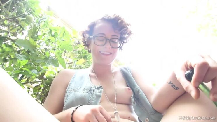 Rosie's Backyard Squirting Fun POV