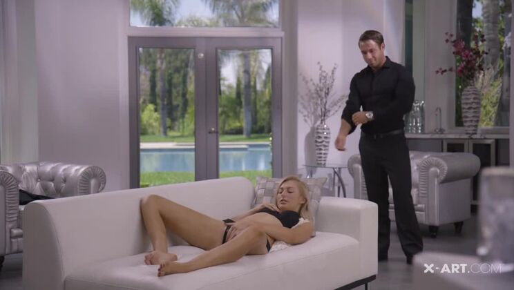 Alexa - Sexy Blonde Seduction