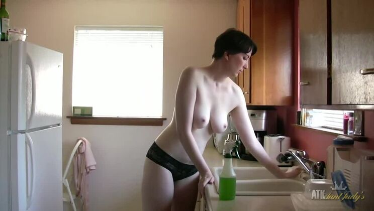 Inara Byrne Exposes Her Sensual Mature Body While Cleaning the Kitchen Naked