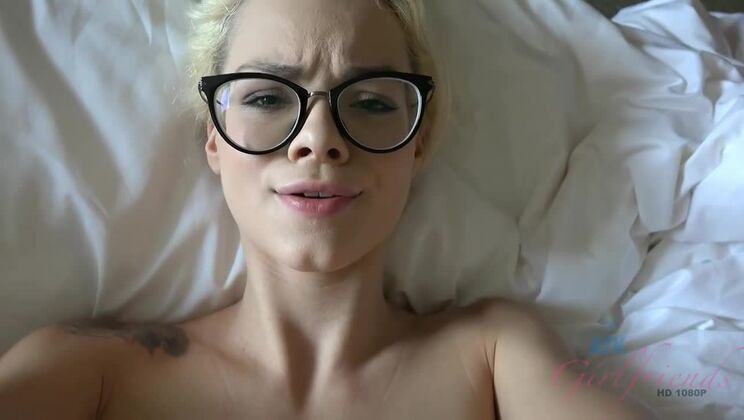 Elsa Jean - Slam Her with a Creampie in Thailand