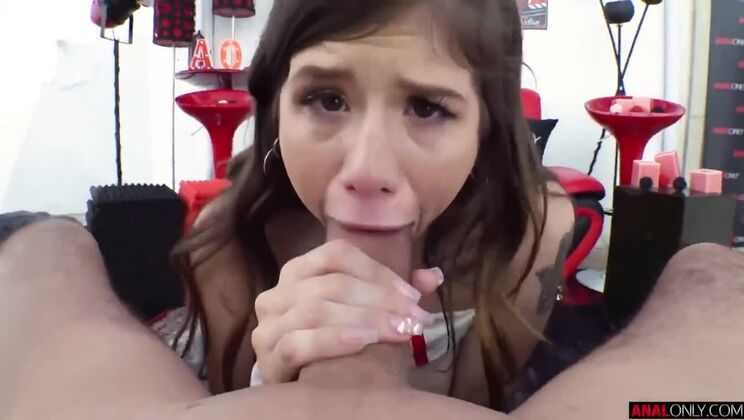 Isabel Moon Takes It Up the Ass