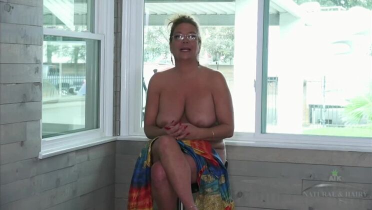 Karen Summer is a sexy mature hairy babe