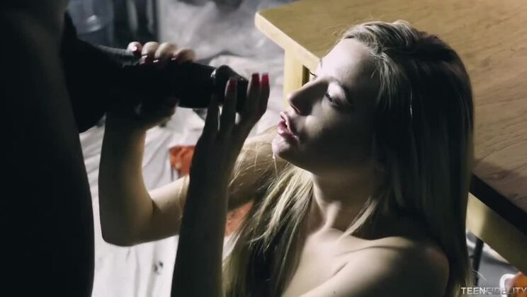 Carolina Sweets Takes On The Gentle Giant's Massive Cock