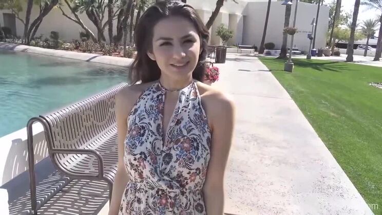 Natalie's Sexy Solo Show
