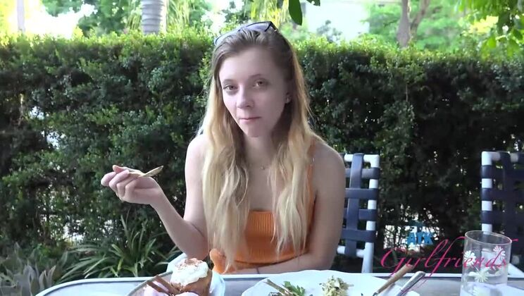 Riley Star's Sexy Dinner Date!