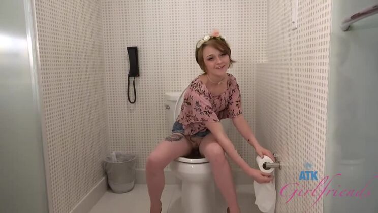 A collection of awesome pee videos!