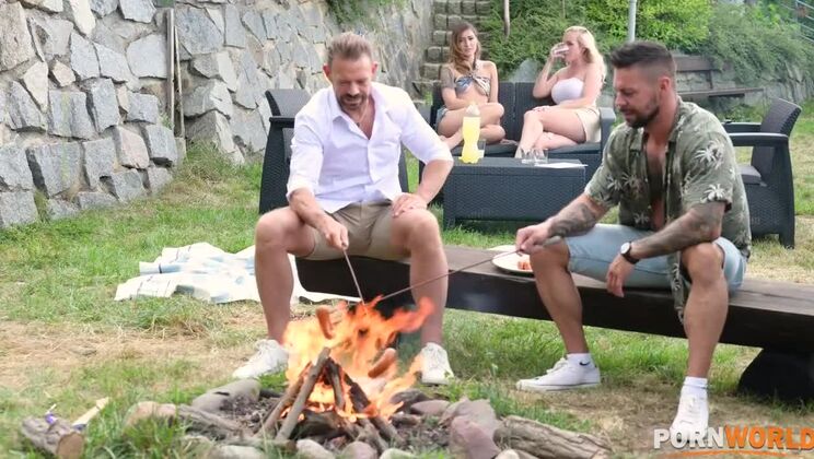 Tattooed Lesbians Vinna Reed And Mina In Outdoor Foursome Frenzy