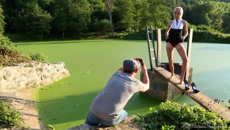 Fucking Outdoor Blonde in Stockings