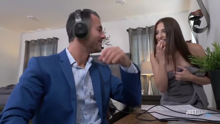 Aubree Valentine Unleashes Her Deepthroat Skills in HD