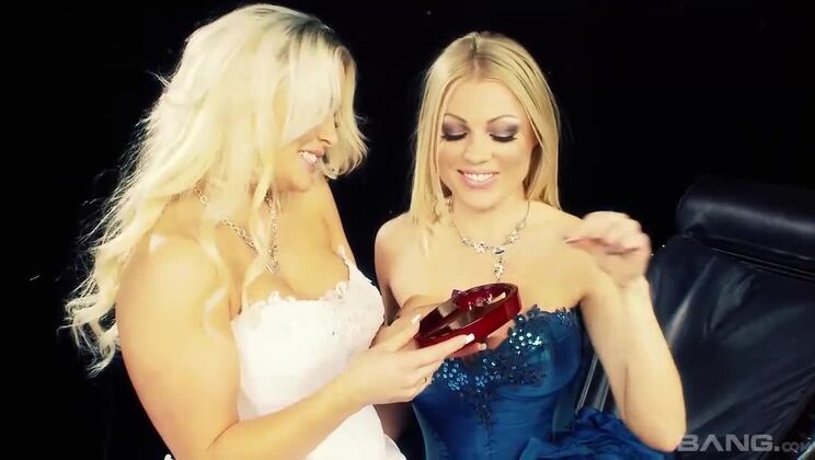 Love in Lingerie with Cindy and Mel