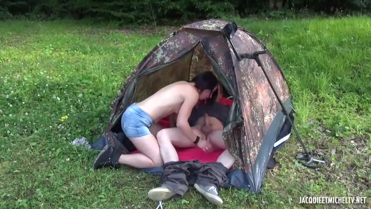 Wild Euro Brunette Estelle, Luna Camping Hardcore