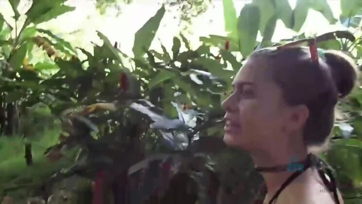 Jill Kassidy's Road to Hana Blowjob Adventure