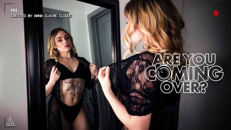 Blonde Babe Wants You to Come Over