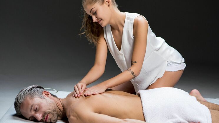 Tiffany's Dual Delight Massage