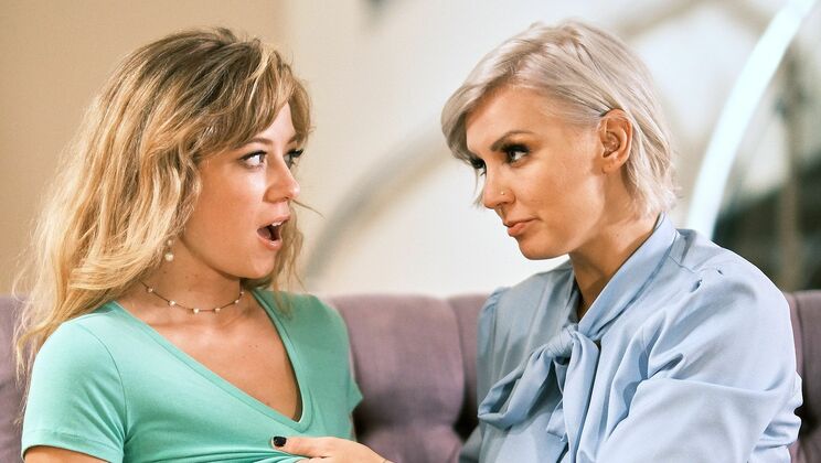 Stepmom's Lesbian Pride