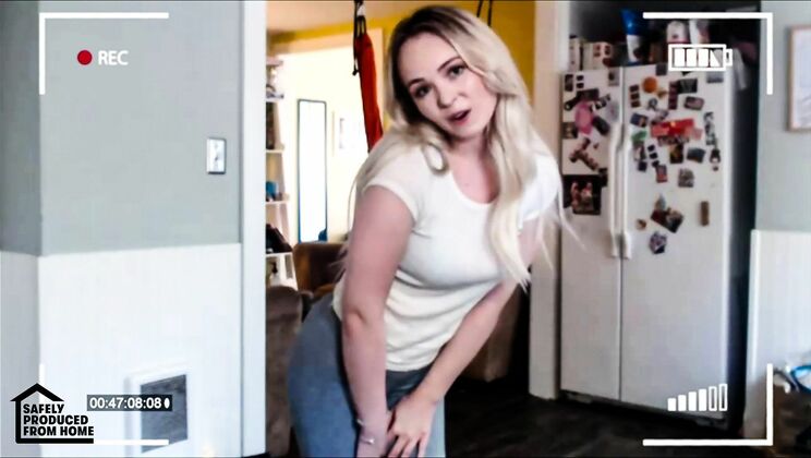 Naughty Blonde MILF Cam Show