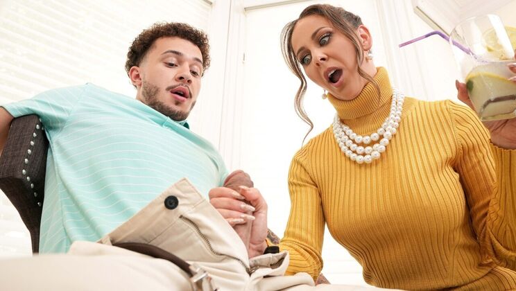 Cum Craving Suburban Housewife