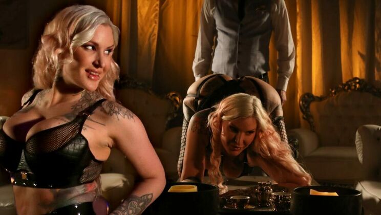 Unleashing Alexxa's Anal Fury 1