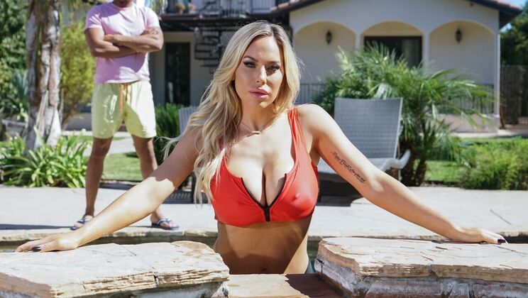 Outdoor Fucking by the Pool