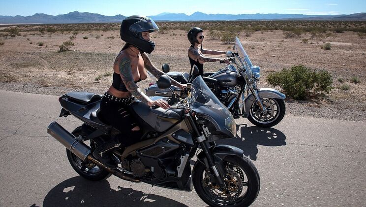 Babes on Bikes and in Heat