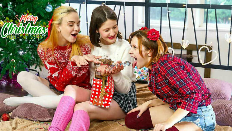Lesbian Christmas Cheer