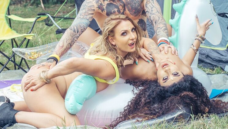 Wild Fest: Interracial Threesome Madness