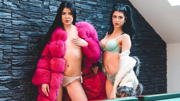 Lady Dee and Atlanta Moreno's Hot Lesbian Welcome