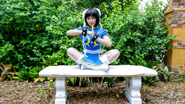 Sexy Fighter: Cosplay Princess