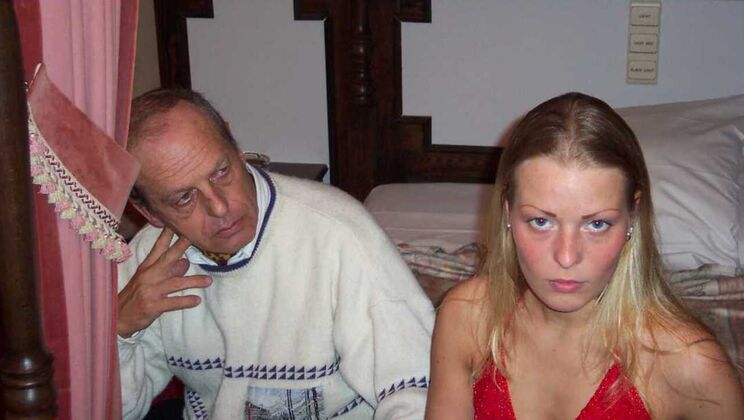 Blonde Maid Dickie's Cum Service