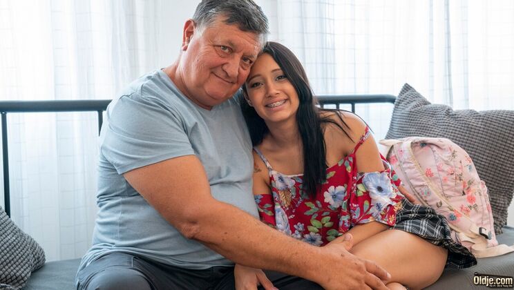 Tattooed Temptress Teases The Landlord