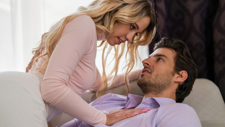Khloe Kapri's Big Favor Blowjob