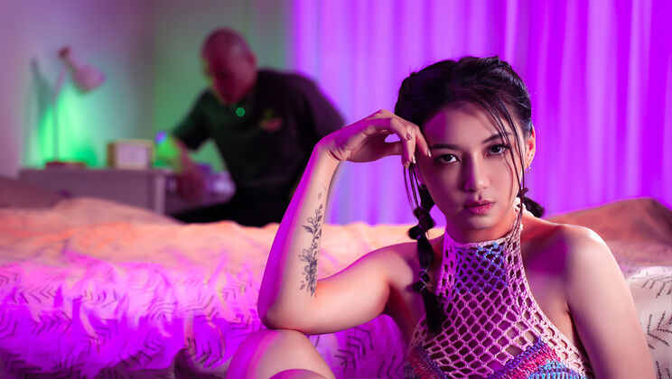 Asian Sex Bomb