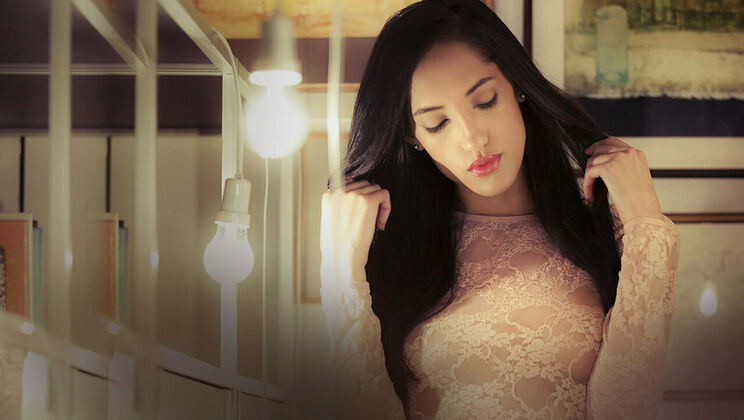 Spanish Siren Chloe Amour's Solo Seduction