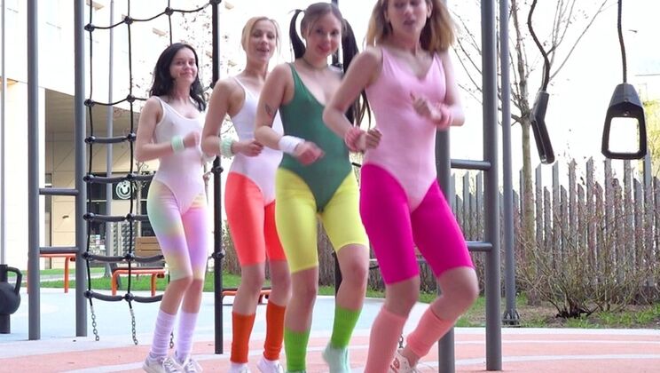 Beautiful Beauties Get Fucked Hard 4on4 Gangbang EKS200