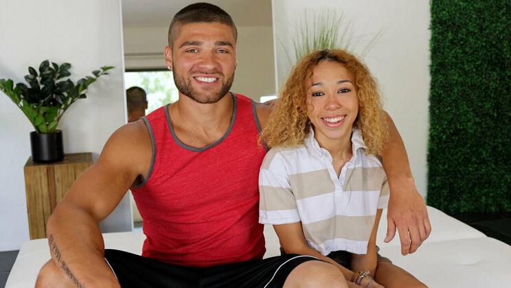 Massive Mike Takes On Teeny Rachel Skye