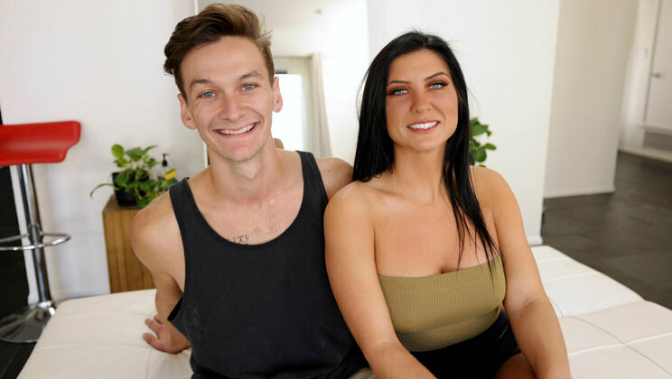 Roman Austin Heats Up with Luscious Veena Violetta