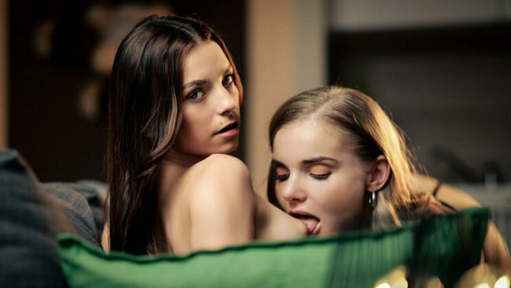 Lesbian Lovers Unleashed (2023)