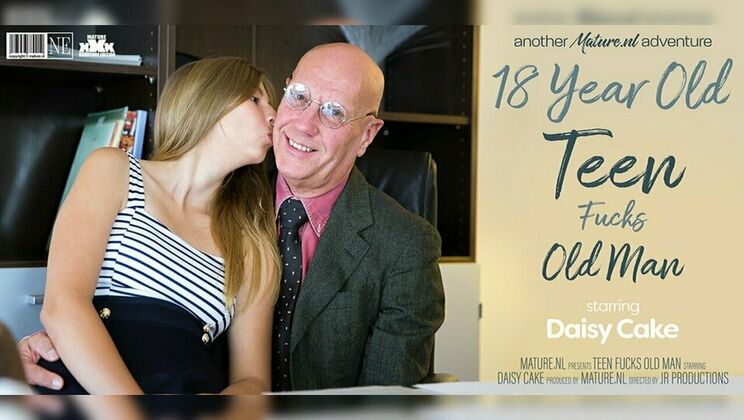 18-year-old Blonde Daisy Cake gives Old Man Hugo an Office Blowjob