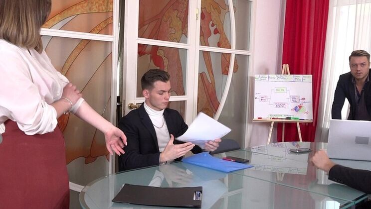 Kinky Office Secretary Mia Piper Goes Wild!