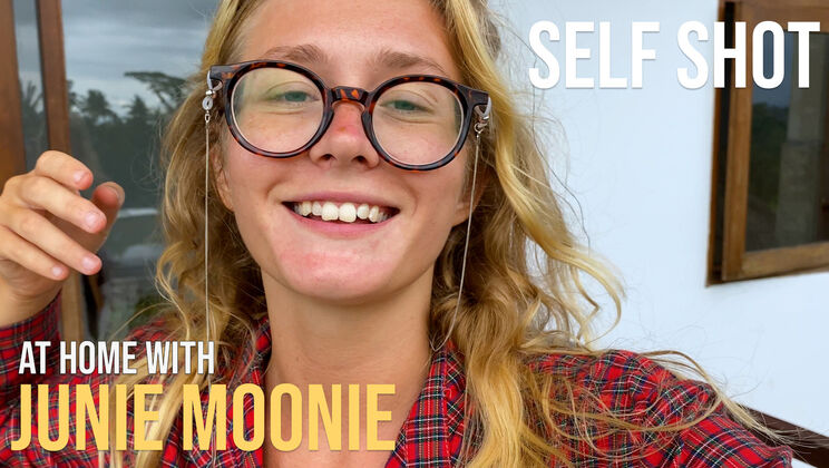 Junie Moonie's Private Pleasure