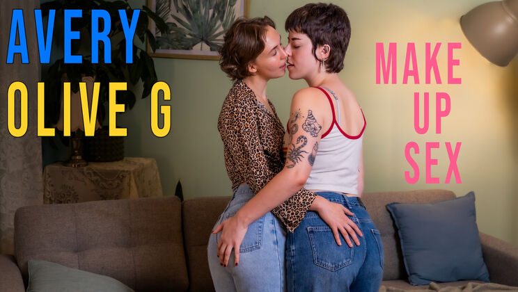 Avery & Olive G - Lesbian Fingering Frenzy
