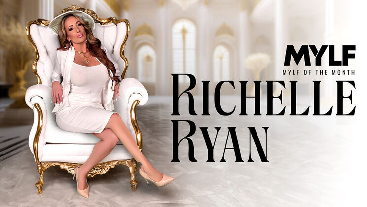 Celebrating Richelle Ryan: Busty Legend