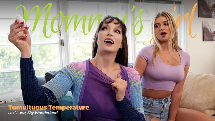 Lexi Luna & Sky Wonderland’s Fingering & Face Sitting Fun
